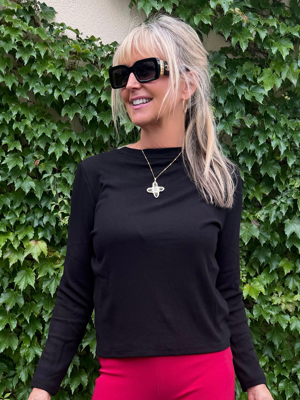 Wear 2 Ways Top With Buttons | T361