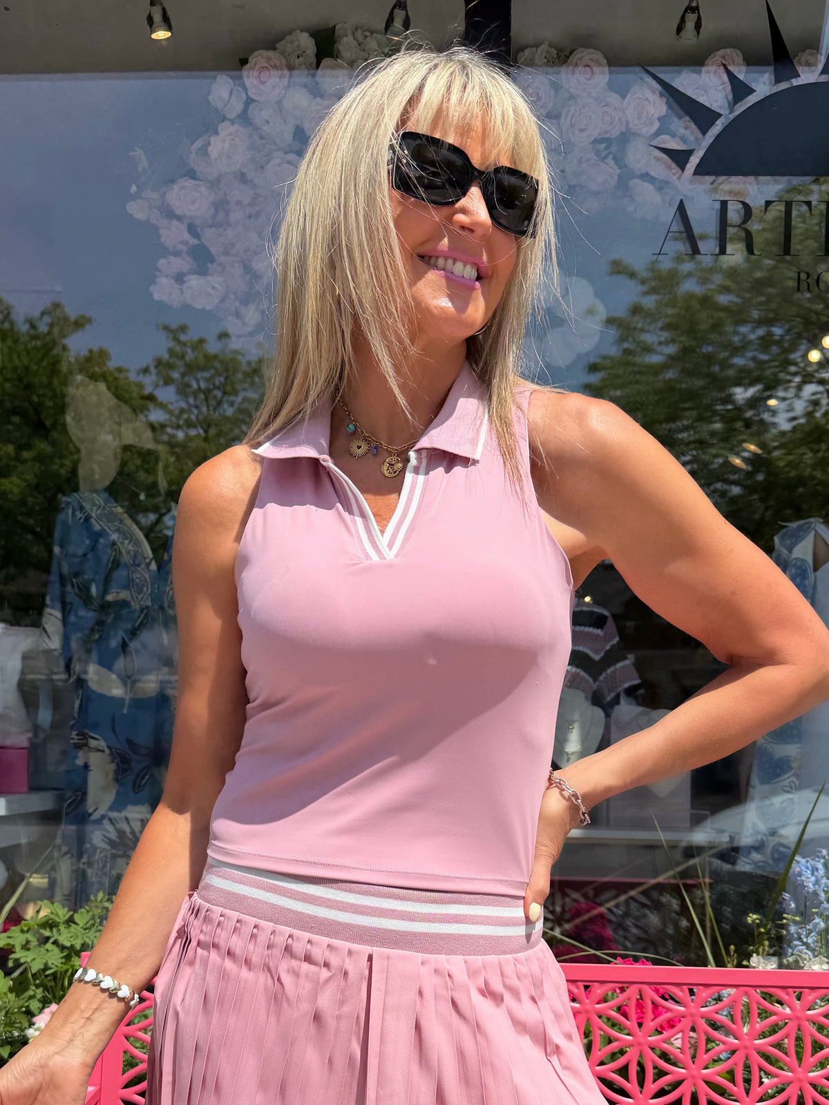 Contrast Piping Athleisure Top With Built-In Padding | T342