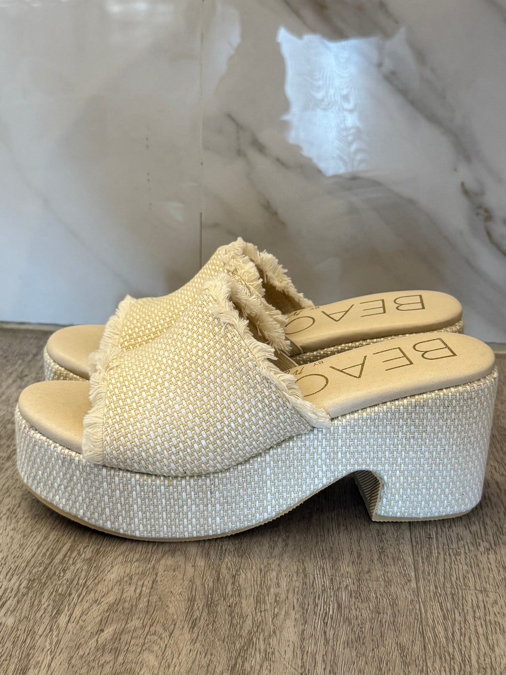 Pretty In Fray Heel | SA629