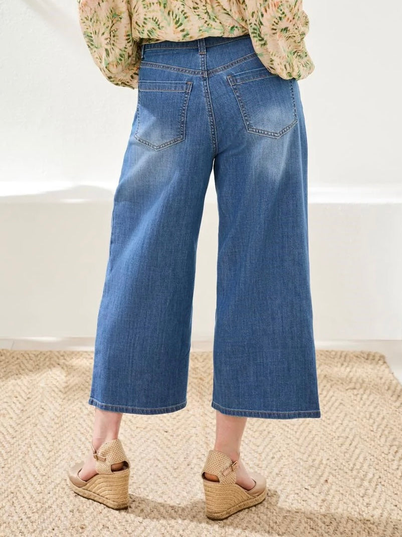 Trendy Pleated Crop Wide Leg Jean | JN214