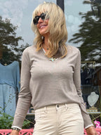 Cozy Contrast V-Neck Sweater | SW260