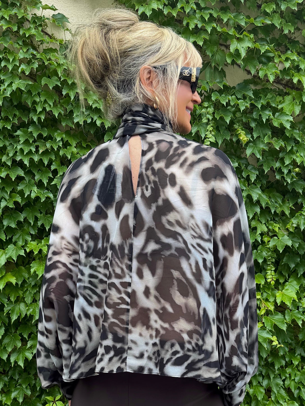 Chiffon Animal Print With Bow Tie | R287