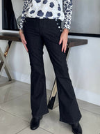 Classic High-Rise Flared Jean | R202